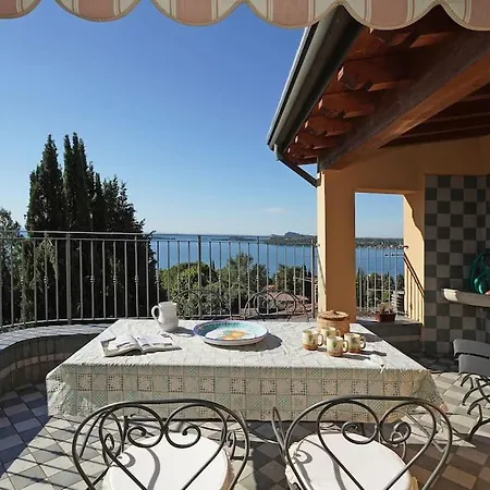 Terrazza Vista Lago In Centro 017074-cni-00120 *