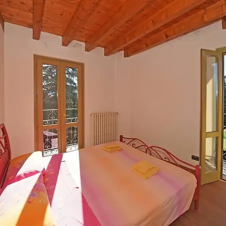 Hébergement de vacances Terrazza Vista Lago In Centro 017074-cni-00120