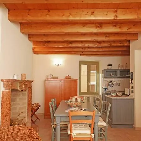 Hébergement de vacances Terrazza Vista Lago In Centro 017074-cni-00120 *